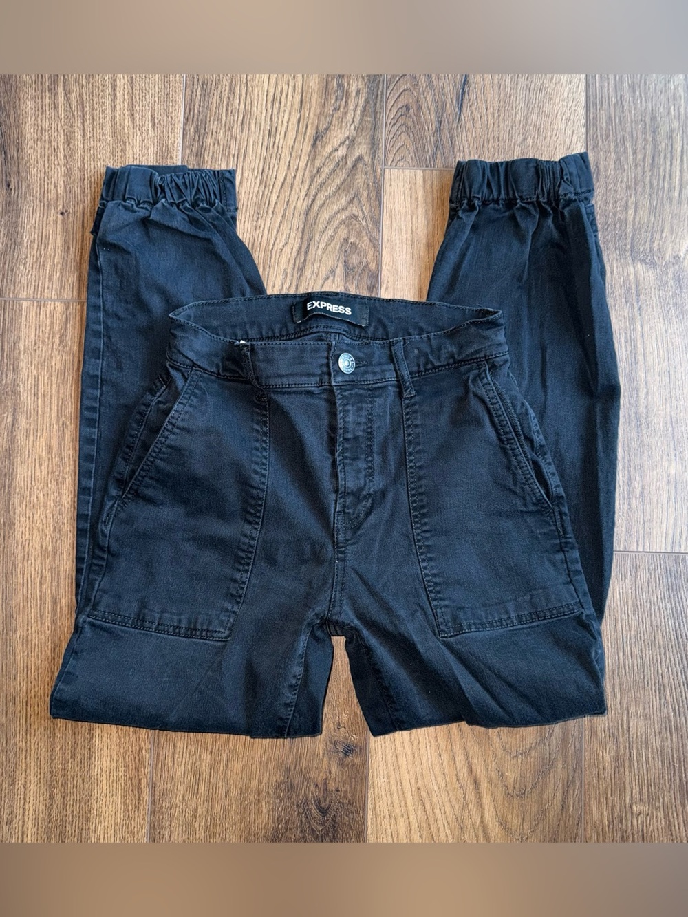 Express Cropped Straight Black Jeans